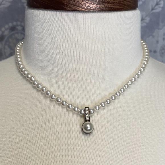 Unlisted Jewelry - Fashion Vintage Faux Pearl Choker